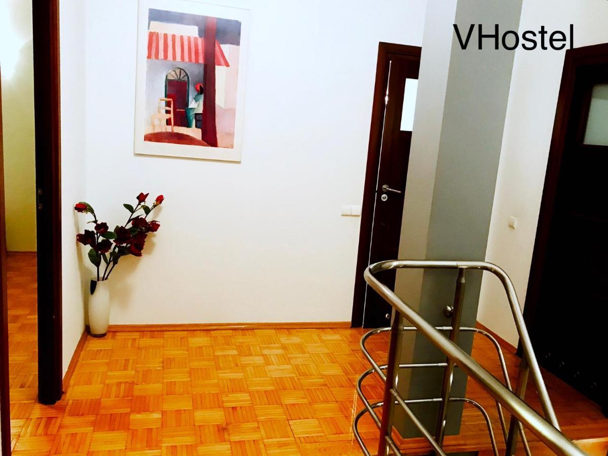 V Hostel Warsaw Exterior photo
