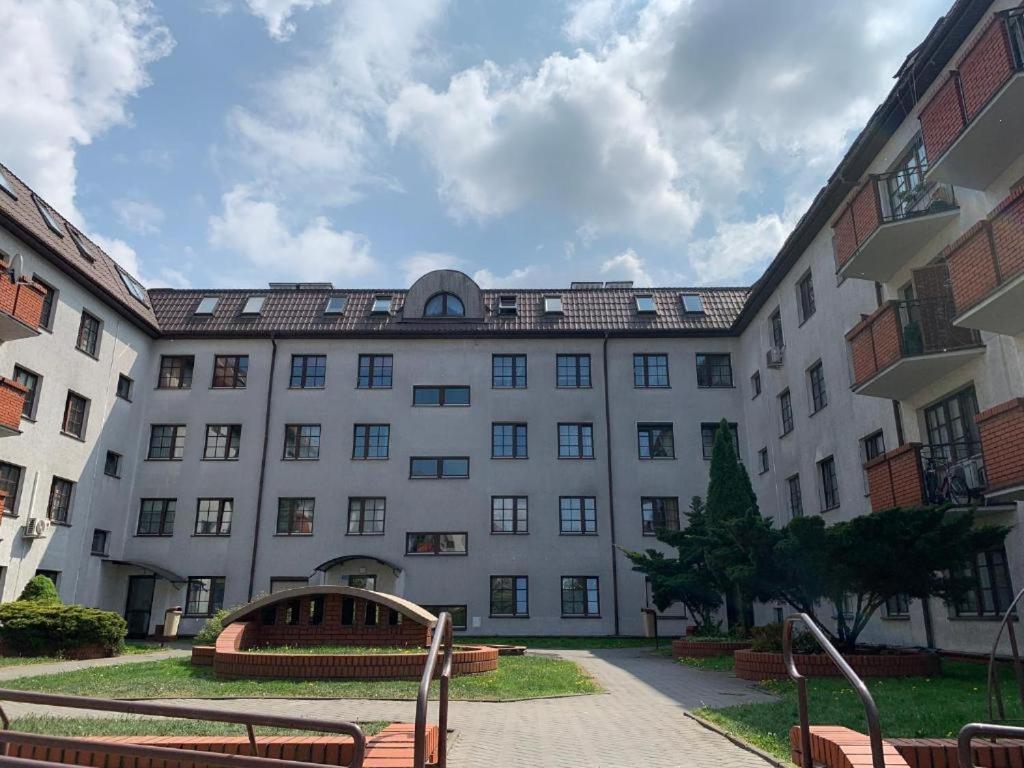 V Hostel Warsaw Exterior photo